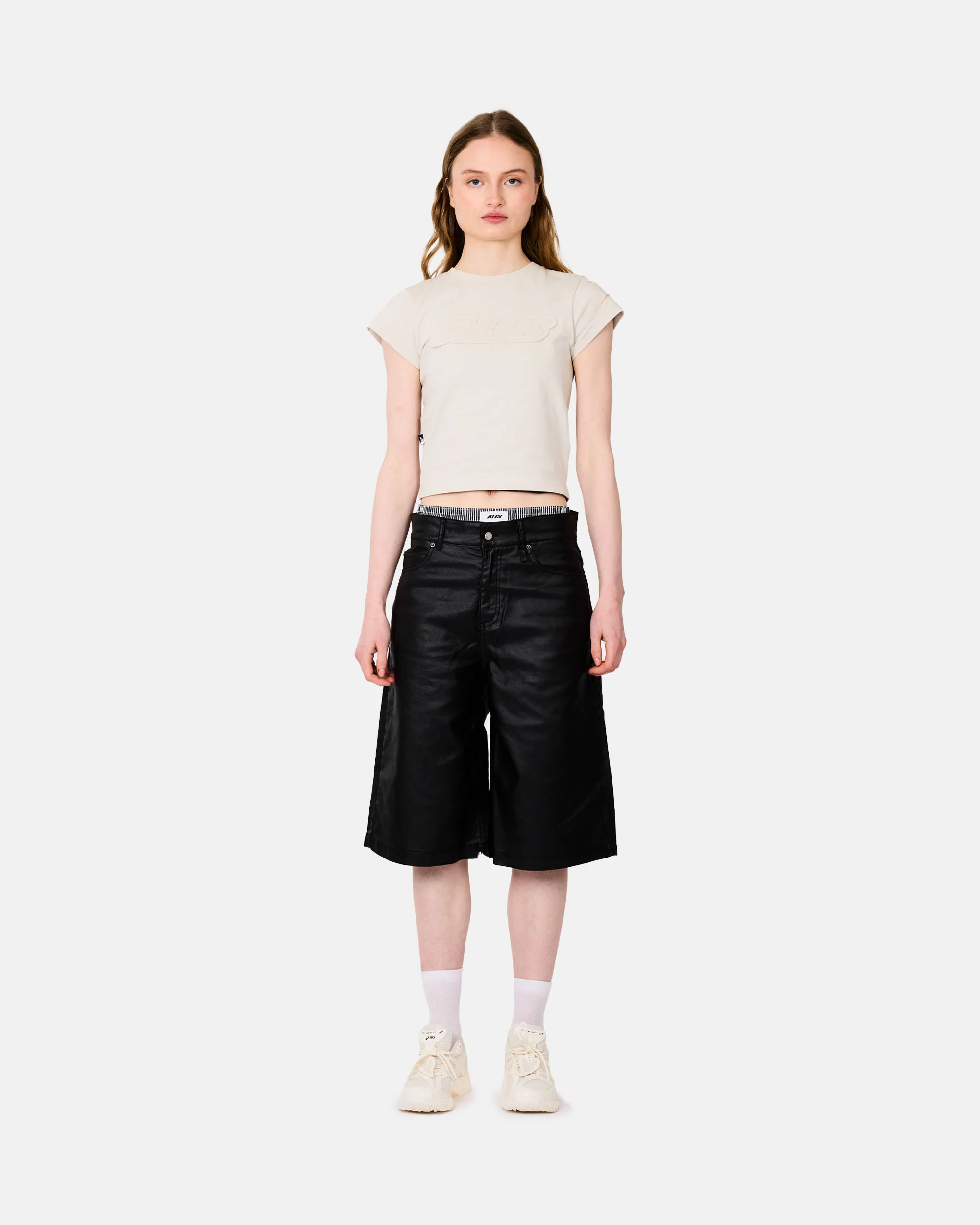 Chaz Wide Fit Denim Shorts - Image 5