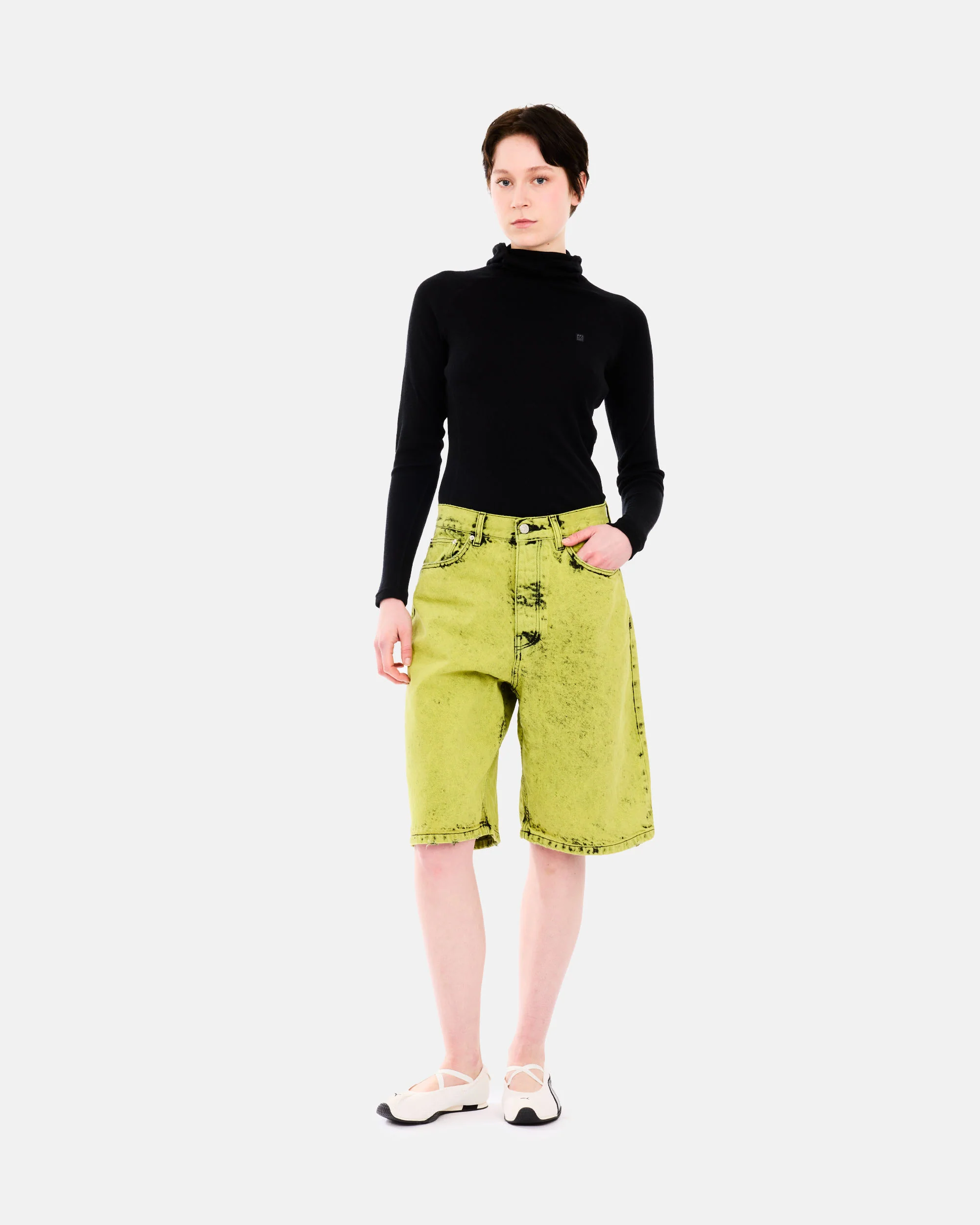 Heavy Acid Wash Wide Leg Short - Image 5