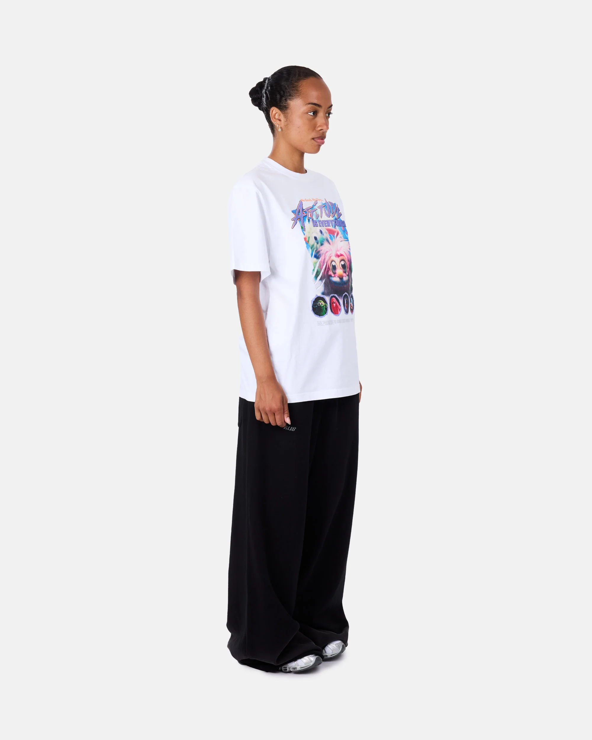 Classic T-shirt - Image 5