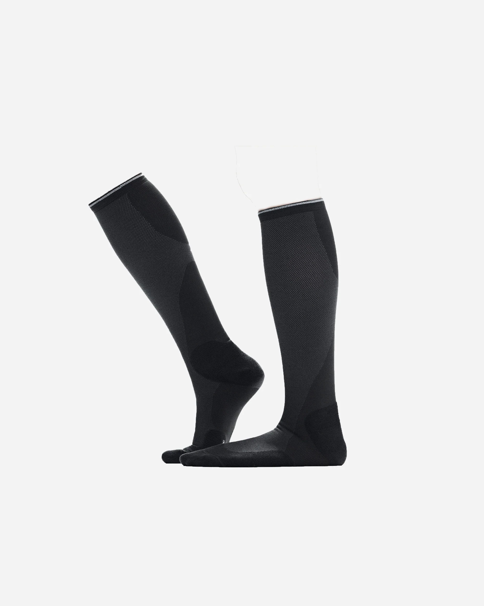 On x PAF Run Sock - Image 2